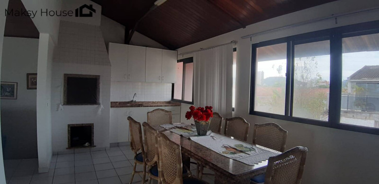 Imagem Sobrado com 3 Quartos à Venda,  em Centro - Guaratuba