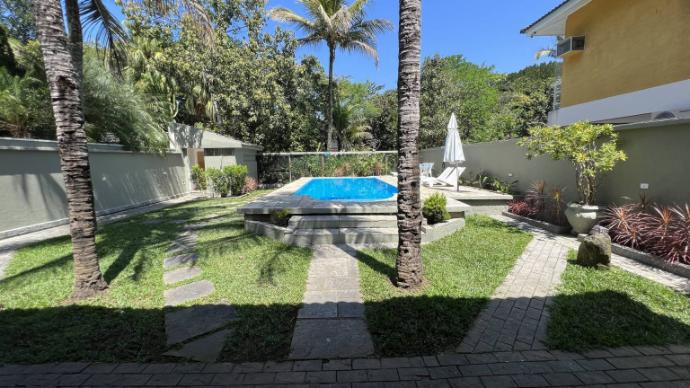 Imagem Casa com 5 Quartos à Venda, 300 m² em Riviera De São Lourenço - Bertioga Imagem Casa com 5 Quartos à Venda, 300 m² em Riviera De São Lourenço - Bertioga