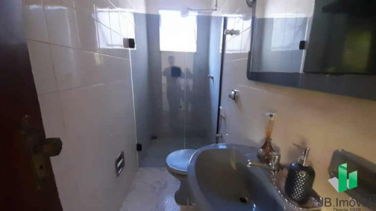 Imagem Casa com 3 Quartos à Venda, 140 m² em Melo - Montes Claros Imagem Casa com 3 Quartos à Venda, 140 m² em Melo - Montes Claros