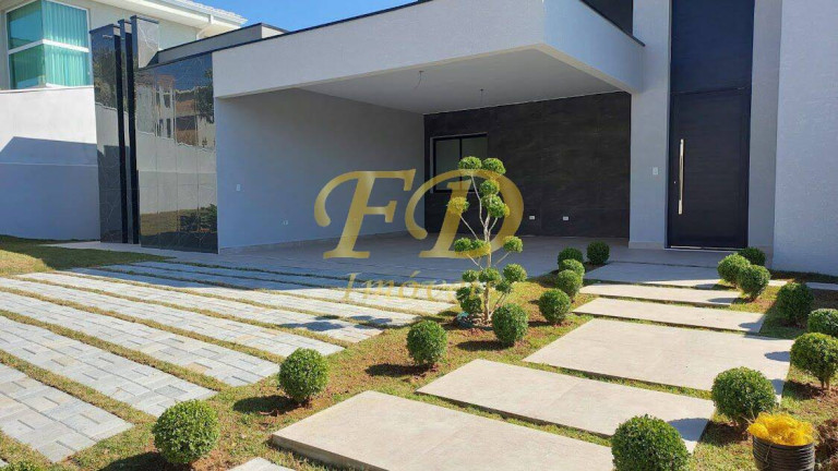 Imagem Casa de Condomínio com 3 Quartos à Venda, 670 m² em Atibaia