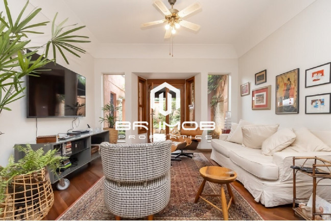 Imagem Casa com 4 Quartos à Venda, 300 m² em Moema - São Paulo