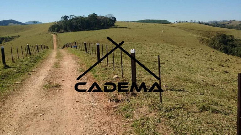 Imagem Chácara com 3 Quartos à Venda, 20 m² em Zona Rural - Lindóia Imagem Chácara com 3 Quartos à Venda, 20 m² em Zona Rural - Lindóia