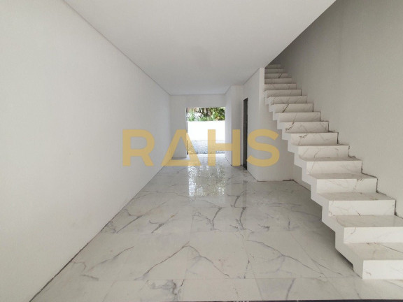 Imagem Casa com 2 Quartos à Venda, 130 m² em América - Joinville Imagem Casa com 2 Quartos à Venda, 130 m² em América - Joinville