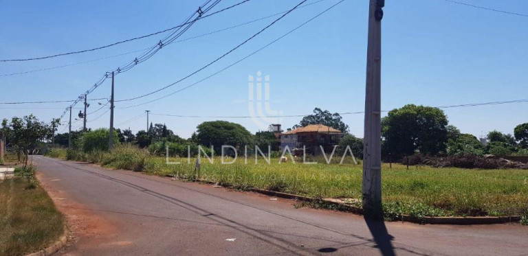Imagem Terreno à Venda, 821 m² em Três Lagoas - Foz Do Iguacu Imagem Terreno à Venda, 821 m² em Três Lagoas - Foz Do Iguacu