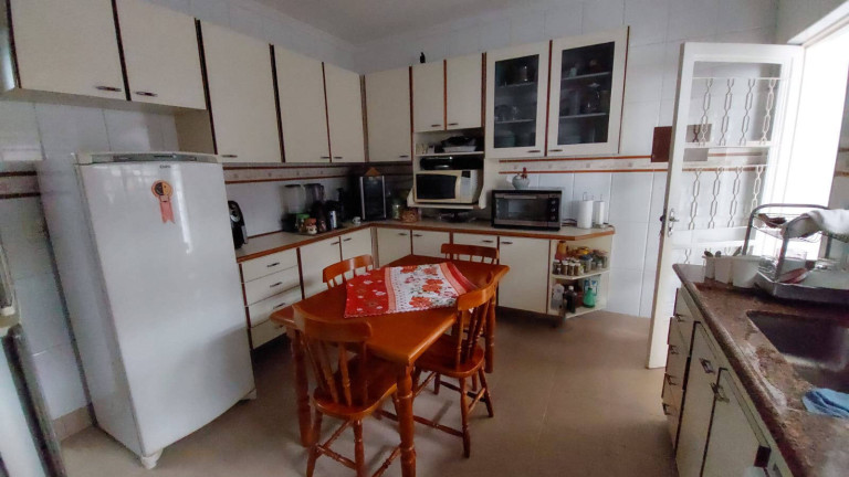 Imagem Casa com 3 Quartos à Venda, 330 m² em Alvinópolis - Atibaia