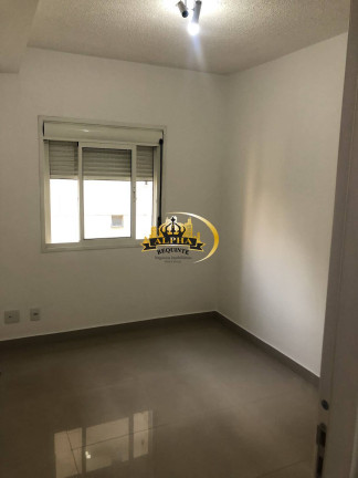 Imagem Apartamento com 2 Quartos à Venda, 68 m² em Jardim Tupanci - Barueri