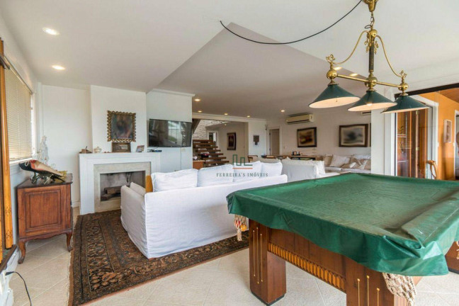 Imagem Casa com 7 Quartos à Venda, 700 m² em Itacoatiara - Niterói Imagem Casa com 7 Quartos à Venda, 700 m² em Itacoatiara - Niterói