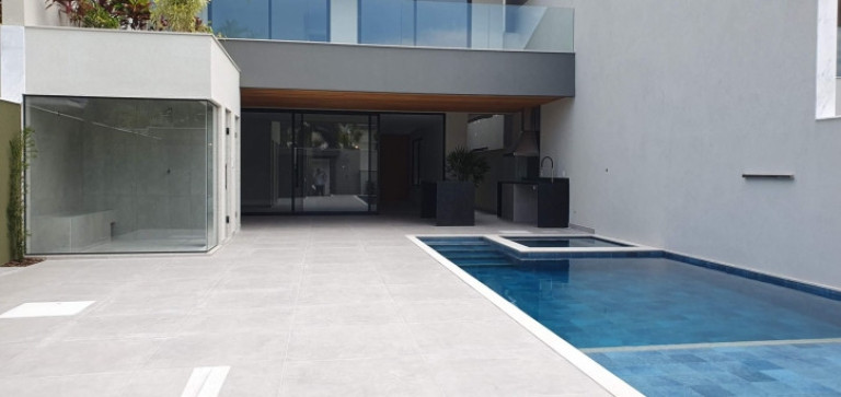 Imagem Casa com 5 Quartos à Venda, 420 m² em Barra Da Tijuca - Rio De Janeiro Imagem Casa com 5 Quartos à Venda, 420 m² em Barra Da Tijuca - Rio De Janeiro
