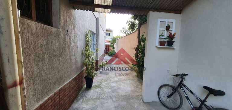 Imagem Casa com 6 Quartos à Venda, 327 m² em Itaipu - Niterói Imagem Casa com 6 Quartos à Venda, 327 m² em Itaipu - Niterói