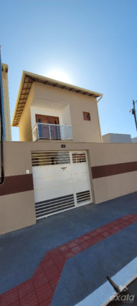 Sobrado com 3 Quartos à Venda, 100 m² em Sao Francisco - Serra