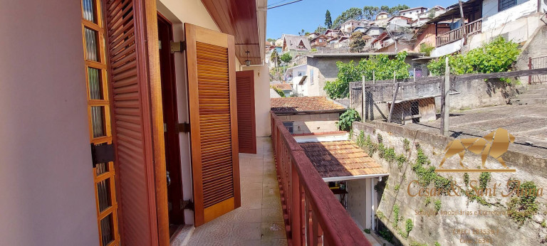 Imagem Casa com 4 Quartos à Venda, 270 m² em Jardim Márcia - Campos Do Jordão