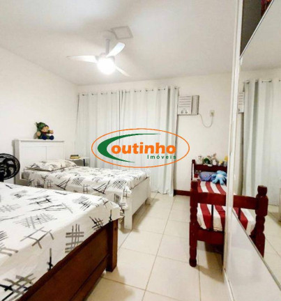 Imagem Casa com 3 Quartos à Venda, 151 m² em Tijuca - Rio De Janeiro Imagem Casa com 3 Quartos à Venda, 151 m² em Tijuca - Rio De Janeiro