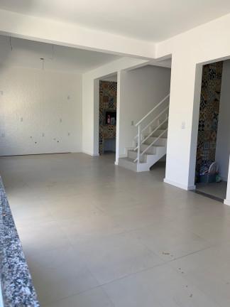 Imagem Casa com 4 Quartos à Venda, 125 m² em Ambrósio - Garopaba Imagem Casa com 4 Quartos à Venda, 125 m² em Ambrósio - Garopaba