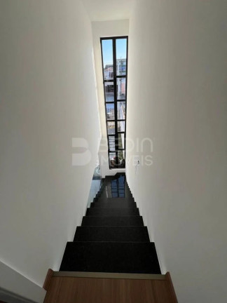 Imagem Sobrado com 3 Quartos à Venda, 96 m² em Sítio Cercado - Curitiba Imagem Sobrado com 3 Quartos à Venda, 96 m² em Sítio Cercado - Curitiba