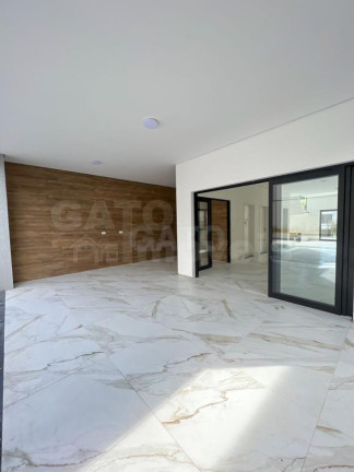Imagem Casa com 4 Quartos à Venda, 316 m² em Suru - Santana De Parnaíba Imagem Casa com 4 Quartos à Venda, 316 m² em Suru - Santana De Parnaíba