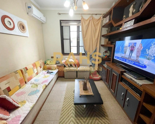 Imagem Casa com 3 Quartos à Venda, 255 m² em Saguaçu - Joinville Imagem Casa com 3 Quartos à Venda, 255 m² em Saguaçu - Joinville