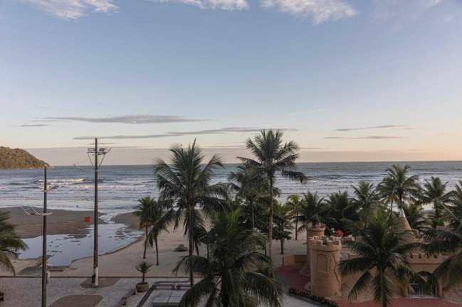 Imagem Apartamento com 4 Quartos à Venda, 250 m² em Canto Do Forte - Praia Grande Imagem Apartamento com 4 Quartos à Venda, 250 m² em Canto Do Forte - Praia Grande