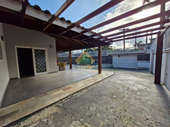 Casa com 3 Quartos à Venda, 173 m² em Barra Da Lagoa - Ubatuba