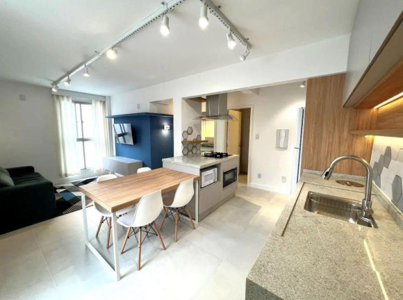 Imagem Apartamento com 2 Quartos à Venda, 60 m² em Centro - Florianópolis