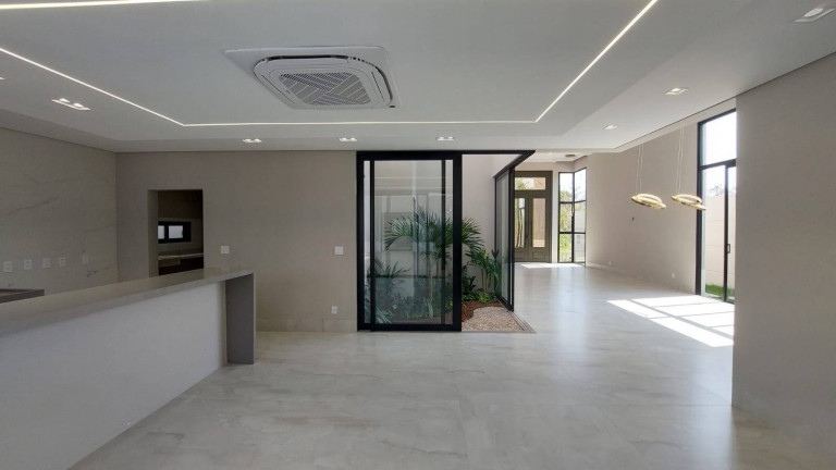 Imagem Casa com 4 Quartos à Venda, 693 m² em Condomínio Florais Itália - Cuiabá