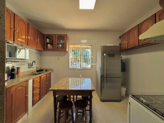 Imagem Casa com 3 Quartos à Venda, 245 m² em Nova Carapina I - Serra Imagem Casa com 3 Quartos à Venda, 245 m² em Nova Carapina I - Serra