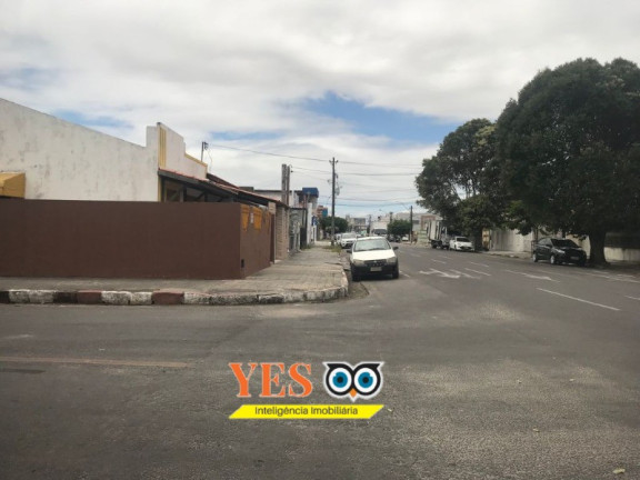 Imagem Casa com 3 Quartos à Venda, 300 m² em Centro - Feira De Santana Imagem Casa com 3 Quartos à Venda, 300 m² em Centro - Feira De Santana