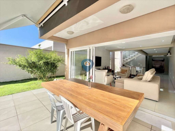 Imagem Casa com 4 Quartos à Venda, 315 m² em Moinho Velho - Cotia