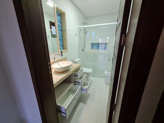 Imagem Imóvel com 3 Quartos à Venda, 240 m² em Praia Do Rosa - Imbituba Imagem Imóvel com 3 Quartos à Venda, 240 m² em Praia Do Rosa - Imbituba
