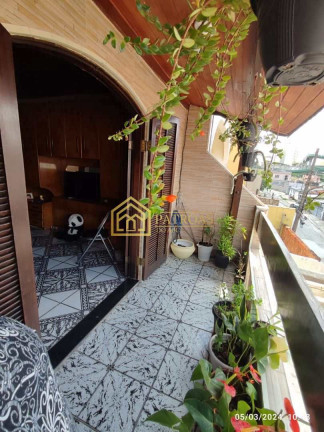 Imagem Casa com 3 Quartos à Venda, 298 m² em Jordanópolis - São Bernardo Do Campo