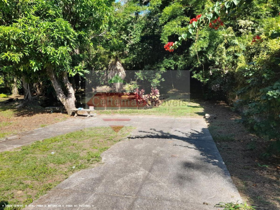Chácara com 4 Quartos à Venda, 280 m² em Barreiro - Taubaté