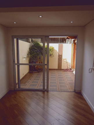 Imagem Imóvel com 3 Quartos à Venda, 880.000 m² em São Paulo - Jundiaí Imagem Imóvel com 3 Quartos à Venda, 880.000 m² em São Paulo - Jundiaí