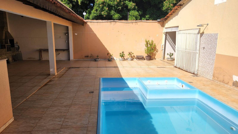 Imagem Casa com 3 Quartos à Venda, 235 m² em Morada Do Ouro - Cuiabá Imagem Casa com 3 Quartos à Venda, 235 m² em Morada Do Ouro - Cuiabá