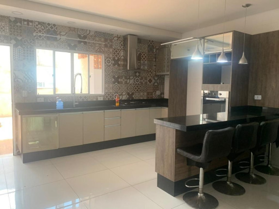 Imagem Sobrado com 3 Quartos à Venda, 240 m² em Jardim Emília - Poá Imagem Sobrado com 3 Quartos à Venda, 240 m² em Jardim Emília - Poá