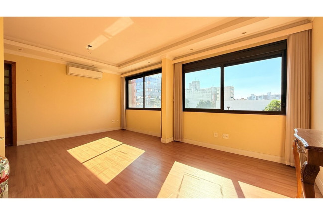 Imagem Apartamento com 2 Quartos à Venda, 70 m² em Menino Deus - Porto Alegre