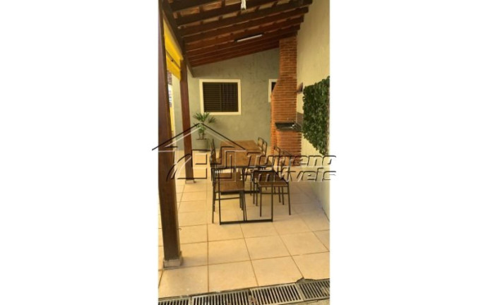 Imagem Casa à Venda, 330 m² em Arujá - Arujá Imagem Casa à Venda, 330 m² em Arujá - Arujá