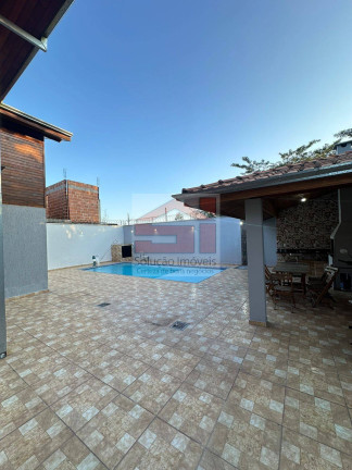 Imagem Casa com 2 Quartos para Alugar, 350 m² em Caçapava