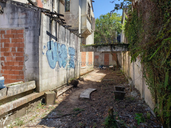 Imagem Terreno à Venda, 570 m² em Centro - Curitiba Imagem Terreno à Venda, 570 m² em Centro - Curitiba