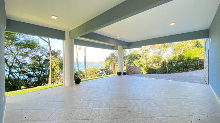 Imagem Casa de Condomínio com 3 Quartos à Venda, 337 m² em Bombinhas - Bombinhas Imagem Casa de Condomínio com 3 Quartos à Venda, 337 m² em Bombinhas - Bombinhas