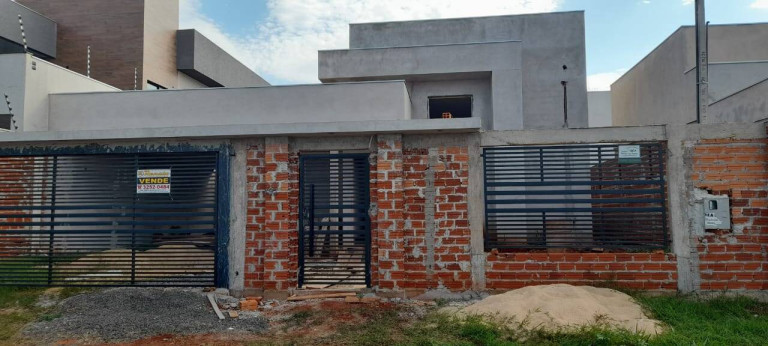 Casa com 4 Quartos à Venda, 450 m² em Jardim Portal Das Flores - Arapongas