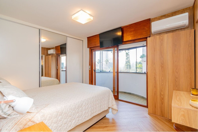 Imagem Apartamento com 3 Quartos à Venda, 120 m² em Menino Deus - Porto Alegre
