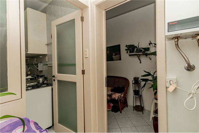 Imagem Imóvel com 2 Quartos à Venda,  em Menino Deus - Porto Alegre