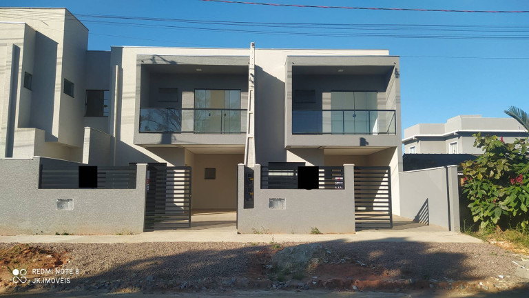 Sobrado com 3 Quartos à Venda, 115 m² em Balneário Santa Clara - Itapoá