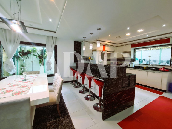 Imagem Casa com 4 Quartos à Venda, 450 m² em Vargem Pequena - Rio De Janeiro Imagem Casa com 4 Quartos à Venda, 450 m² em Vargem Pequena - Rio De Janeiro
