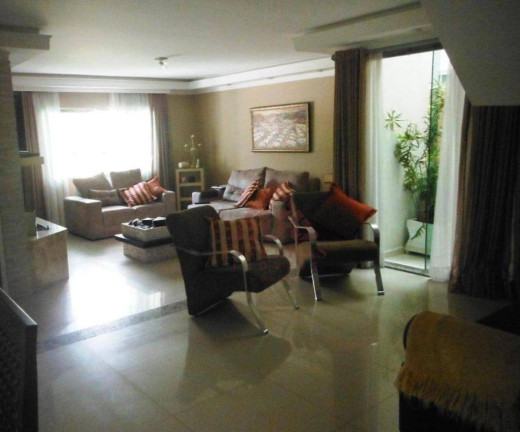 Imagem Casa com 4 Quartos à Venda, 400 m² em Santa Felicidade - Curitiba