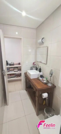Imagem Apartamento com 2 Quartos à Venda, 60 m² em Agronômica - Florianópolis