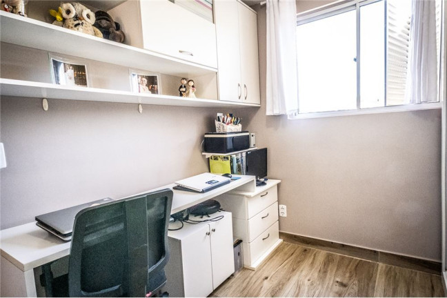 Imagem Imóvel com 2 Quartos à Venda,  em Rubem Berta - Porto Alegre
