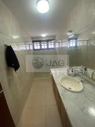 Imagem Casa com 3 Quartos à Venda, 208 m² em Jardim Botânico - Curitiba Imagem Casa com 3 Quartos à Venda, 208 m² em Jardim Botânico - Curitiba