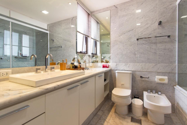 Imagem Imóvel com 6 Quartos à Venda, 670 m² em Cambuí - Campinas Imagem Imóvel com 6 Quartos à Venda, 670 m² em Cambuí - Campinas
