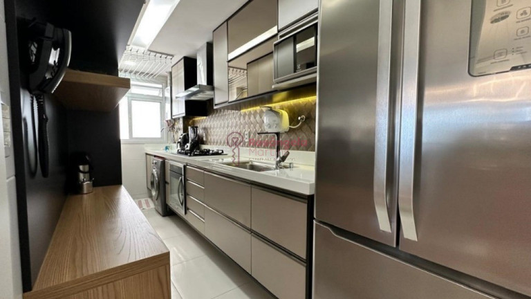 Imagem Apartamento com 3 Quartos à Venda, 100 m² em Itapuã - Vila Velha Imagem Apartamento com 3 Quartos à Venda, 100 m² em Itapuã - Vila Velha
