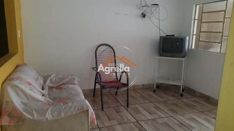 Imagem Imóvel com 2 Quartos à Venda, 130 m² em Parque Das Laranjeiras - Mogi Mirim Imagem Imóvel com 2 Quartos à Venda, 130 m² em Parque Das Laranjeiras - Mogi Mirim